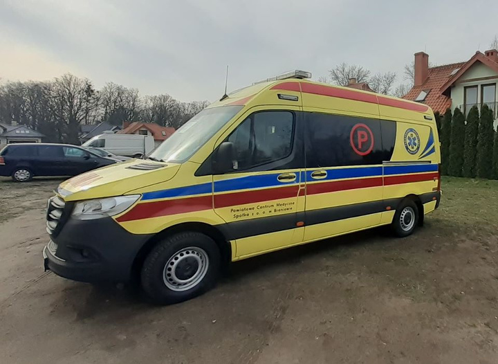 nowy ambulans pcm2 720
